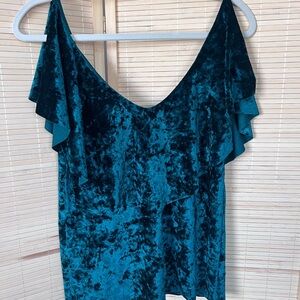 Chelsea28 Emerald Green Velvet Sleeveless Camisole